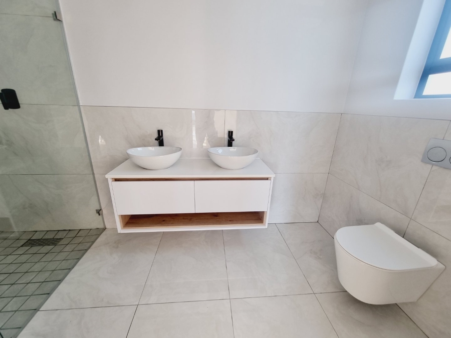 4 Bedroom Property for Sale in Sandown Western Cape